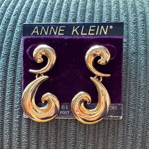 NWT Vintage Anne Klein Shiny Gold Swirl Drop Earrings
